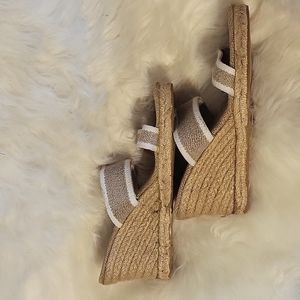 NWOT IMPO Stretch Women's size 8 summer shoes with wedge heel